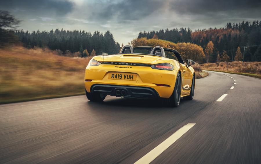  Porsche 718 Boxster T (982) 2019 года  (UK) (фото 2 из 10)